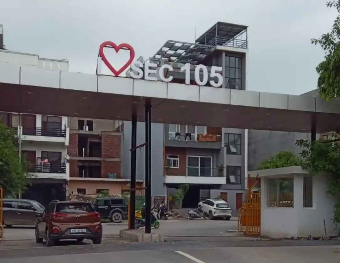 Plot, Sector 105